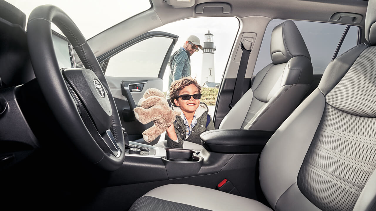 Toyota Rav4 child and teddy bear